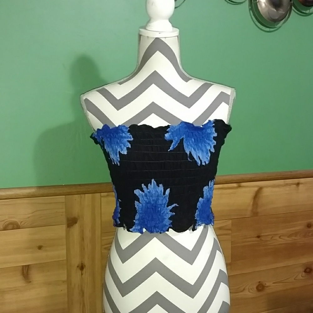 Island Style Tube Top